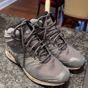 Inov-8 Men’s  Mid-Height Trail Boots in Gray